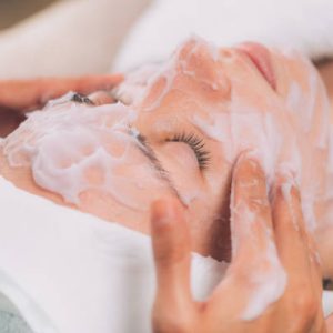 deep cleansing facial treatment