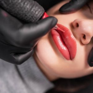 Home lip blush & contour